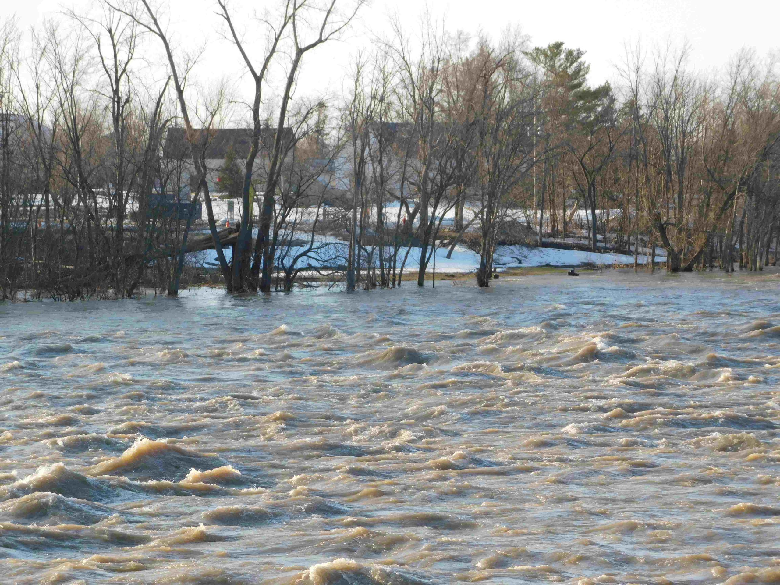 Noticed Cover Ice storm results in floodwatch notice - Le Reflet / The News