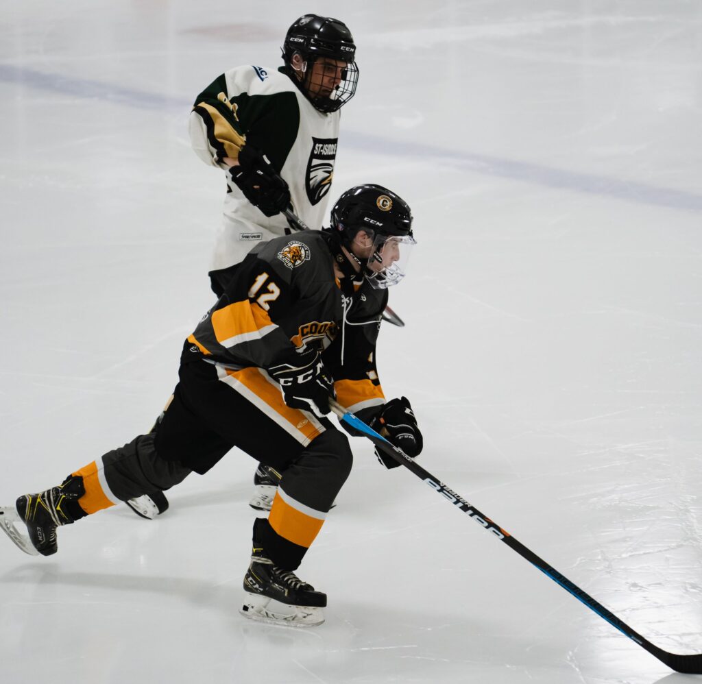 Cougars hockey nov 12