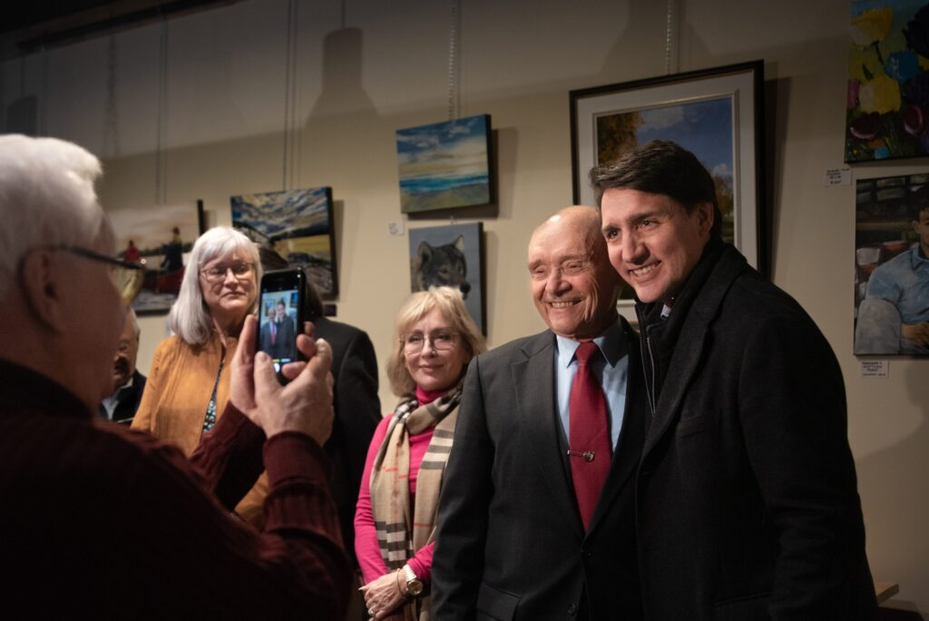 Prime Minister Justin Trudeau visited several Clarence-Rockland businesses on Thursday morning, January 11, including Café Joyeux on Laurier Street, where he was met by Don Boudria, former Glengarry-Prescott-Russell MP who served as Minister of Public Works, among other posts, in the government of Jean Chrétien.