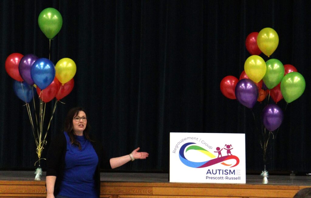 Le Regroupement Autisme Prescott-Russell Autism Group lance une refonte bilingue pour inclure les enfants, familles, et employés futurs unilingues anglais.