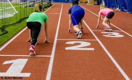 La piste de marche et course, parmi d’autre services offerts au du dôme sportif de la Municipalité de Russell, est gratuit pour les résidents et visiteurs pendant la prochaine année.