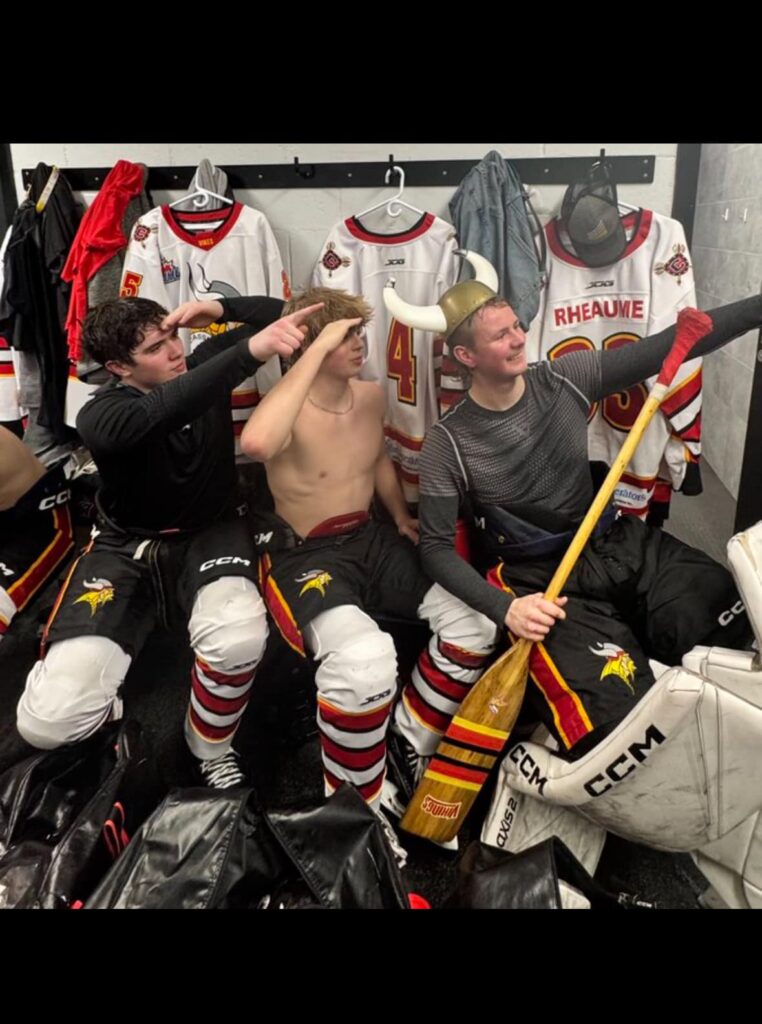 Les Vikings retourneront sur la glace du centre communautaire de Winchester, jeudi, 13 février à 19h30, contre les Hawks de Winchester.