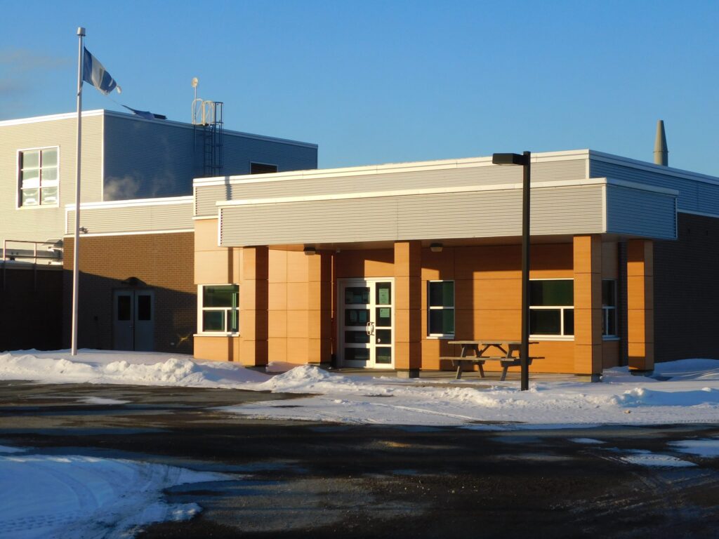 Un rapport présenté au conseil municipal de Hawkesbury indique que les installations des services municipaux d’eau et d’égout sont en bon état et répondent à toutes les exigences provinciales en matière de sécurité et d’efficacité.
