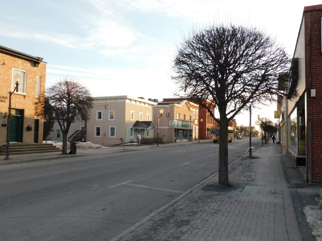 La Ville de Hawkesbury souhaite que la rue Main devienne une route de comté officielle et que les Comtés unis de Prescott-Russell assument la responsabilité financière de son entretien futur. (Photo d’archives)