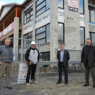 5c882c63-4b8e-4d39-abff-8f9e00ea1aa5