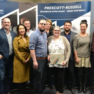 Les 10 récipiendaires du titre de Champions de l’inclusion pour l’année 2024 sont A&W Rockland, Calypso, Contak Solution de recrutement, Foodland Vankleek Hill, Groupe Convex Prescott-Russell, l’Hôpital Général de Hawkesbury, L’Orignal Packing, Daniel’s No Frills, Structures Héritage et Tulmar Safety Systems.