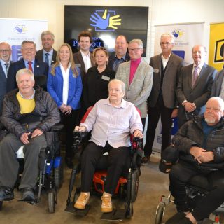 The Prescott-Russell Residence Foundation has officially launched its Soulève-moi fundraising campaign to raise $1,000,000 for the purchase of 204 Maxi Sky lift motors at a cost of $3,300 per unit.