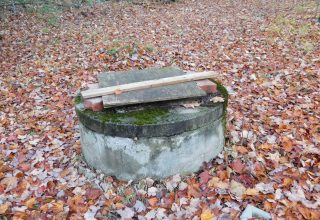 Les propriétaires ruraux de la région sont toujours confrontés à des pénuries d’eau de puits en raison de la sécheresse estivale. Les récentes pluies abondantes laissent espérer une fin prochaine des problèmes d’approvisionnement en eau de puits, mais en attendant, plusieurs municipalités de Prescott-Russell offrent un accès gratuit et limité à l’eau municipale à titre de mesure d’aide temporaire aux propriétaires ruraux.