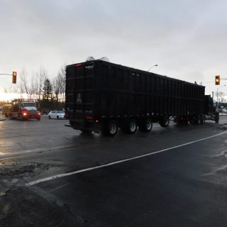 Le conseil municipal de Hawkesbury veut rencontrer en personne le ministre des Transports de l'Ontario pour discuter de la situation des feux de circulation aux intersections des bretelles du chemin de comté 17 et de la route 34. (Gregg Chamberlain)