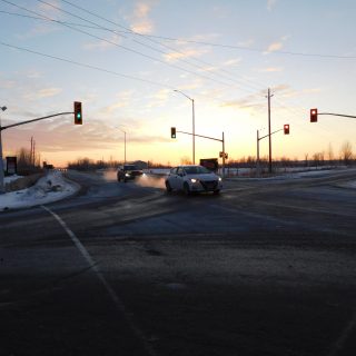 Le développement résidentiel et commercial actuel et futur autour du village de Wendover devrait entraîner une augmentation du trafic routier passant par le village. Un rapport de consultant remis aux comtés unis de Prescott-Russells décrit les améliorations nécessaires à l'intersection des routes de comté 17 et 19 pour faire face à cette augmentation du volume de trafic.