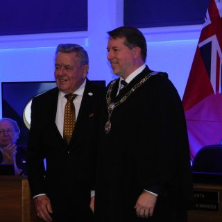 Yves Laviolette, président sortant des CUPR avec Mario Zanth, le nouveau président des CUPR.