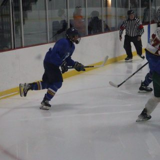 Les Panthères d’Embrun finissent la pré-saison avec une victoire et trois pertes. Le début de la saison 2024-25 commencera le jeudi, 19 septembre, au centre communautaire de Smiths Falls contre les Ours de Smiths Falls.