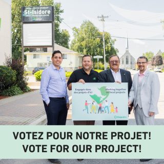 La Caisse Desjardins offre 25 000 $ au groupe communautaire de Saint-Albert et la Municipalité de la Nation pour la revitalisation des bandes de la patinoire du parc Jean-Maurice Lavergne et l’amélioration de l’aréna Saint-Isidore.