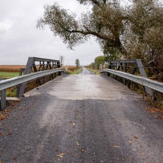 A motion to permanently close Cobb’s Lake Creek Bridge in Saint-Pascal-Babylon was defeated at the March 20 Clarence-Rockland council meeting.
