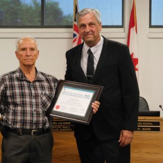 Philippe Pharand, 85 ans, est l'aîné de l'année pour le canton de Champlain. -photo Gregg Chamberlain