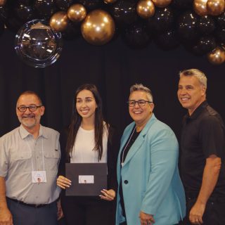 La Fondation Valoris de Prescott-Russell a remis 41 bourses avec un somme totale de 32 000$ à des jeunes se dirigeant vers les études postsecondaires à la remise annuelle de bourses d’étude comme but d’encourager les jeunes à prendre leur place dans la société et d’atteindre leur plein potentiel.