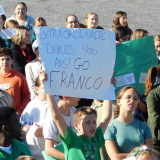 La fierté francophone est bien vivante à Hawkesbury, comme l’ont prouvé les élèves lors de la célébration de la Journée franco-ontarienne de vendredi.