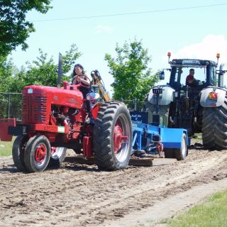 COLGC-farm_antique_fair_tractor_pull PHOTO 2b