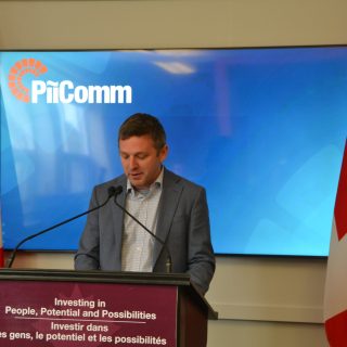 Francis Drouin a encore quelques mois devant lui avant de quitter officiellement son poste de député de Glengarry-Prescott-Russell. Pour l’instant, il garde ses options ouvertes sur ce qu’il compte faire après les prochaines élections fédérales.