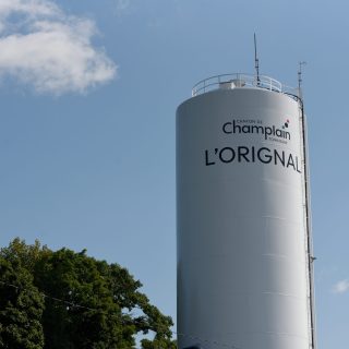 Les réseaux d’aqueduc et d’égout du canton de Champlain ont besoin de travaux d’entretien essentiels pour garantir un fonctionnement efficace à l’avenir. Un rapport au conseil recommande une augmentation des frais d’utilisation annuels afin d’aider à couvrir les besoins budgétaires futurs en matière d’eau et d’égouts et d’assurer un fonds de réserve adéquat en cas d’urgence.