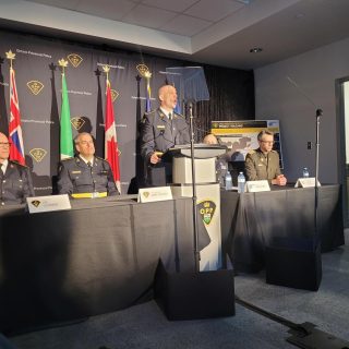 From March 19 to 21, the Ontario Provincial Police (OPP) arrested 31 people wanted in connection with vehicle thefts, in a joint operation with the Service de police de la Ville de Montréal and the Sûreté du Québec. The Ontario and Quebec police forces said they launched the operation to put pressure on organized crime organizations because of a recent rise in vehicle thefts.