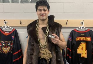 On Saturday, October 18, the Casselman Vikings leave the ice with their fifth victory in a row. This one was against the Carleton Place Jr. Canadians with a final score of 8-2. Taige Soneji (see in the picture) was given the player of the game award for scoring in his first game.