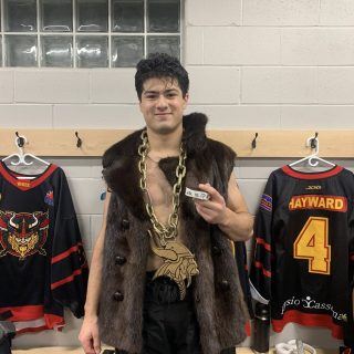 On Saturday, October 18, the Casselman Vikings leave the ice with their fifth victory in a row. This one was against the Carleton Place Jr. Canadians with a final score of 8-2. Taige Soneji (see in the picture) was given the player of the game award for scoring in his first game.