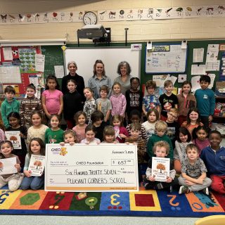 The students of Pleasant Corners Public School’s senior kindergarten class raised more than $600 for the CHEO Foundation through the sale of a bilingual book entitled Fall, a Season of Gratitude/Automne, Une Saison de Gratitude.