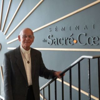 La vie du Père Richard Woodbury est intimement liée à celle du Séminaire du Sacré-Cœur dans lequel il s’implique activement depuis plus d’un demi-siècle. -photo Frédéric Hountondji