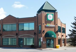 La municipalité de Nation adopte sa première politique officielle de service à la clientèle et de résolution des plaintes, établissant des normes claires pour une prestation de services respectueuse, rapide et responsable.