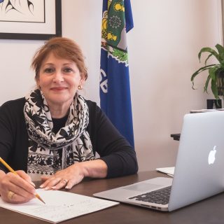 b4f437c0-7adc-4c25-bb9c-fb62c42663a9