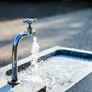 Certains quartiers de la circonscription de Hawkesbury Ouest du canton de Champlain ont reçu un avis de faire bouillir l'eau après que le Bureau de santé de l'est de l'Ontario ait reçu un rapport de croissance bactérienne dans l'approvisionnement en eau de cette région