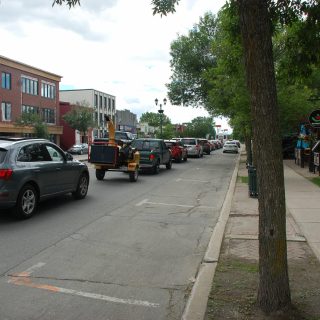 Un des projets gagnants concerne le verdissement d’un secteur du centre-ville de Lachute.
(Photo d’archives)