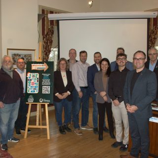 Chaque jour jusqu’au 24 décembre, une nouvelle promotion valide pendant 24 heures sera
présentée par un commerce d’Argenteuil. (Francis Legault, EAP)