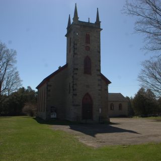 Construite en 1836, l’église St. Mungo’s desservait la communauté presbytérienne de colons écossais du secteur Cushing. (Photo Francis Legault)