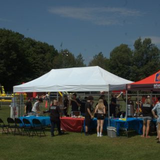 Le service de sécurité incendie de Brownsburg-Chatham a organisé une fête pour les citoyens au parc de la Nature. (Francis Legault, EAP)