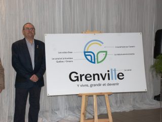 Le nouveau logo de Grenville représente la lettre G stylisée qui comprend plusieurs éléments se rapportant à la municipalité. (Francis
Legault, EAP)