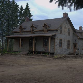 Selon Benoit Simpson, la Maison Belzile daterait de la fin du XIXe siècle. Elle sera intégrée au nouveau bâtiment qu’il compte construire. (Francis Legault, EAP)