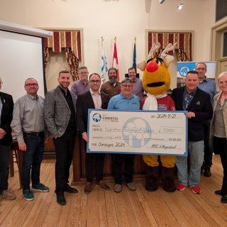 La MRC d’Argenteuil a annoncé une aide financière de 5000 $ à Opération Nez rouge Argenteuil dans le cadre de l’édition 2024 de
l’activité de raccompagnement. (Photo gracieuseté MRC d’Argenteuil)